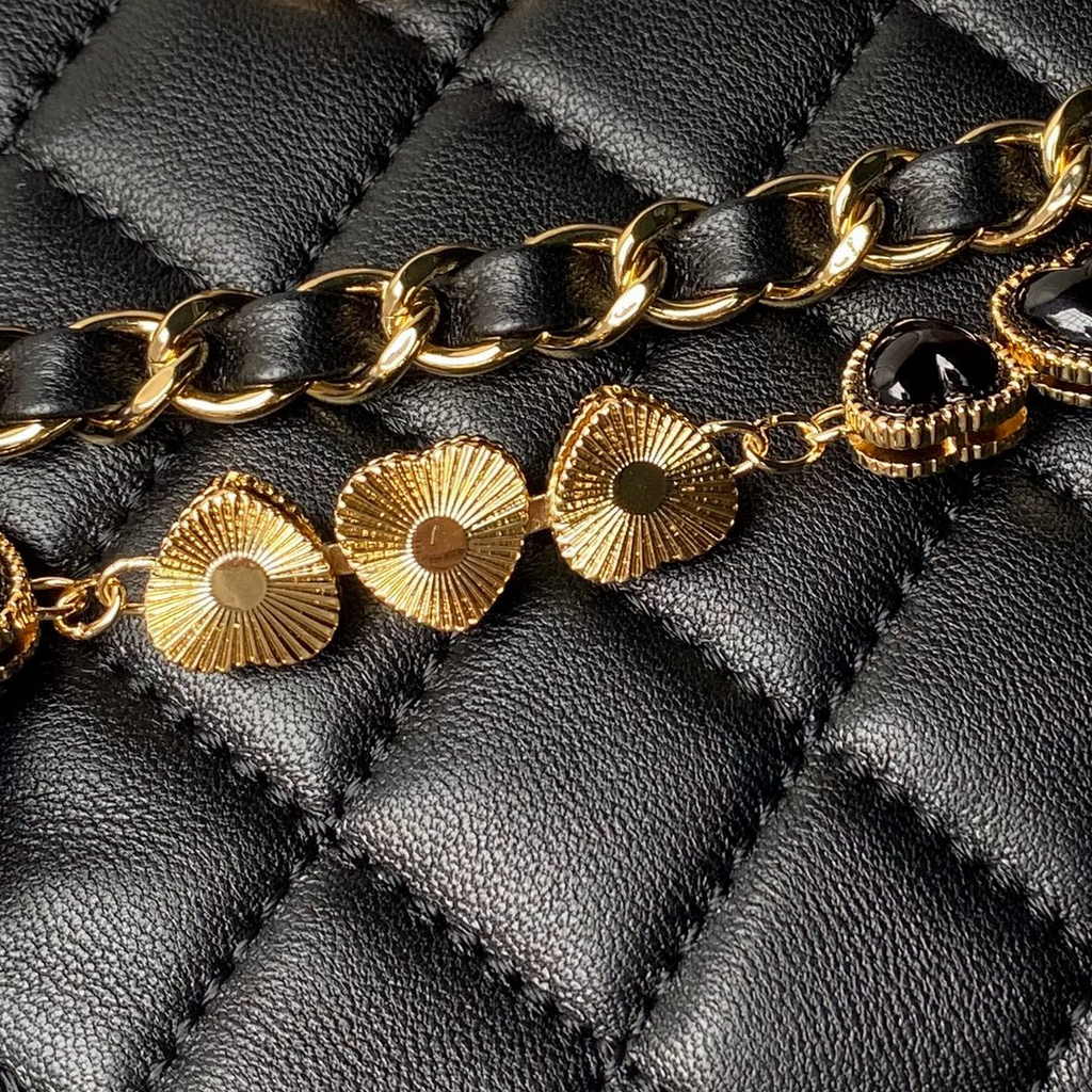 Chanel clutch with chain, AP3787 black shiny crumpled calfskin