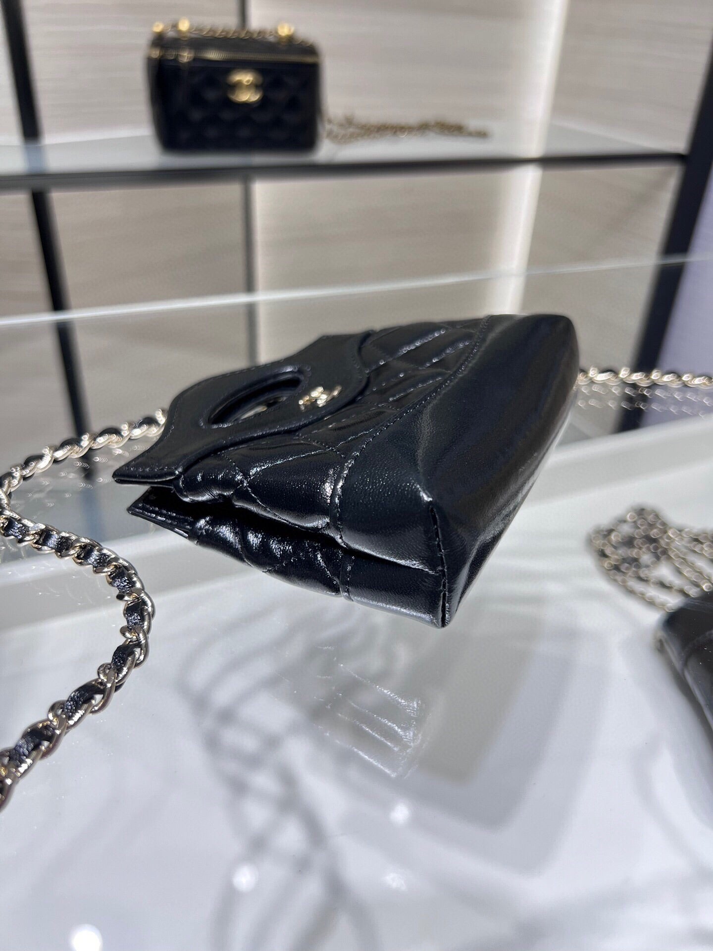 Chanel clutch with chain AP3875 black shiny lambskin