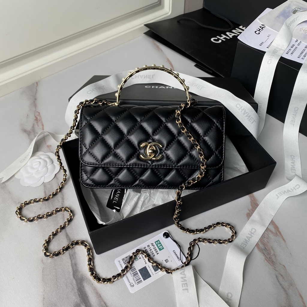 Chanel Clutch with Chain AP3974 Lambskin Black