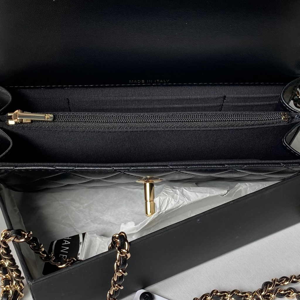 Chanel Clutch with Chain AP3974 Lambskin Black