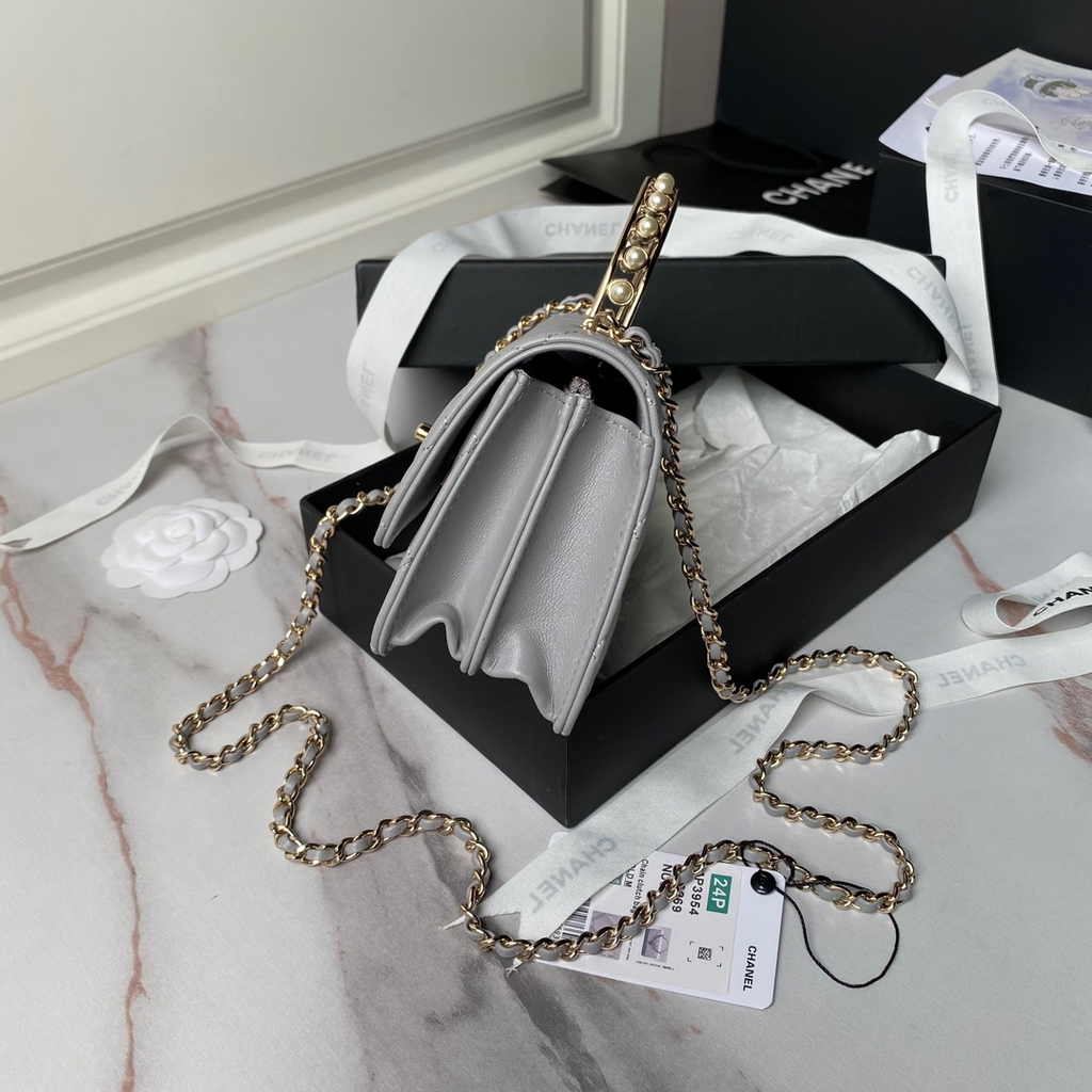 Chanel Clutch with Chain AP3974 Lambskin Gray