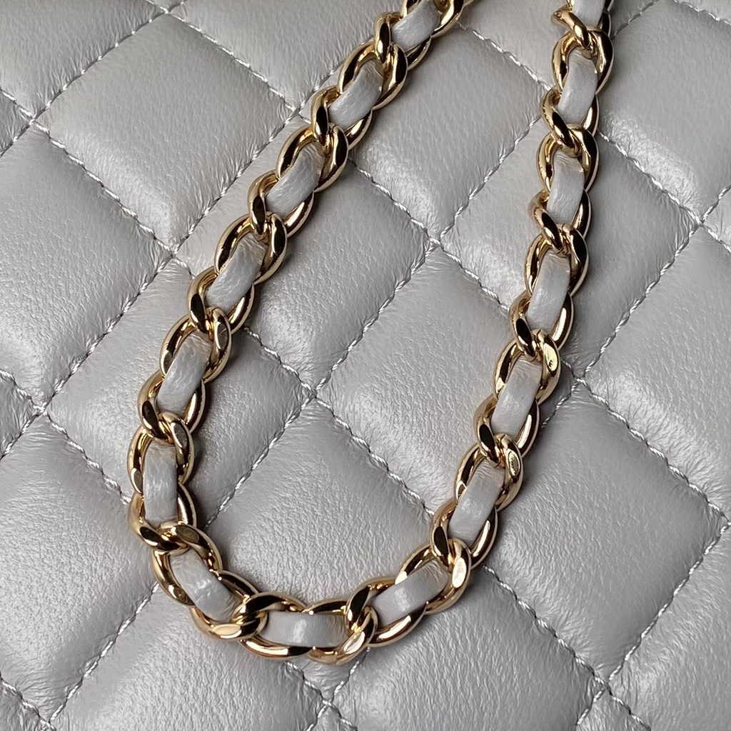 Chanel Clutch with Chain AP3974 Lambskin Gray