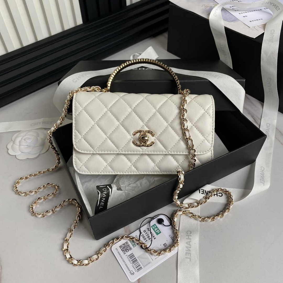 Chanel Clutch with Chain AP4044 Lambskin White