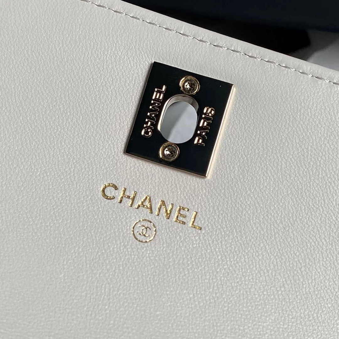 Chanel Clutch with Chain AP4044 Lambskin White