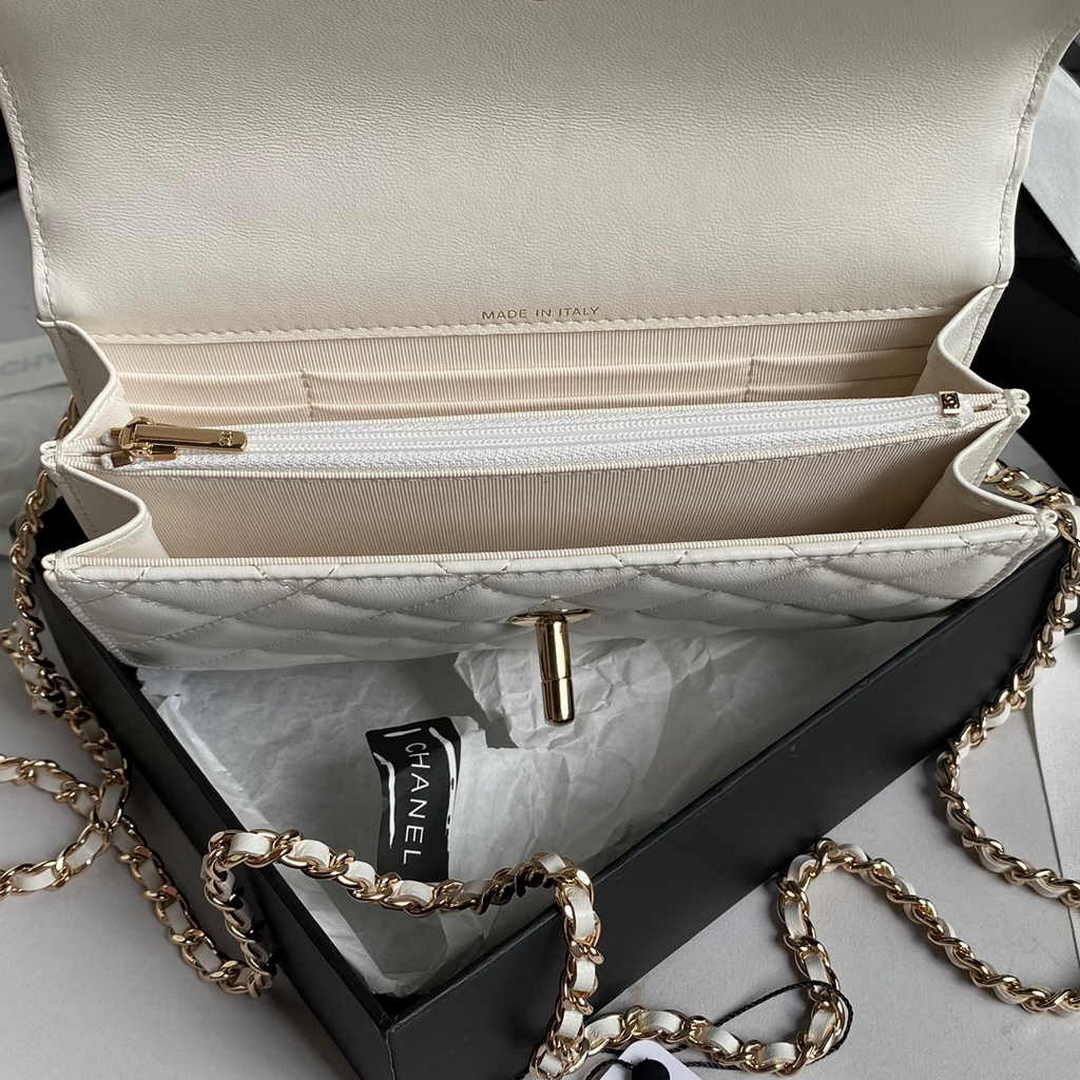 Chanel Clutch with Chain AP4044 Lambskin White
