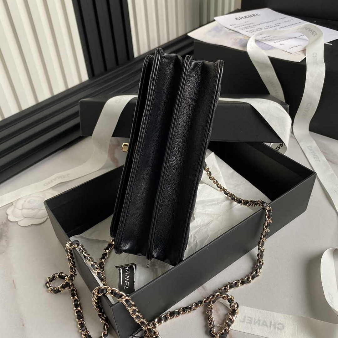 Chanel Clutch with Chain AP4044 Lambskin Black