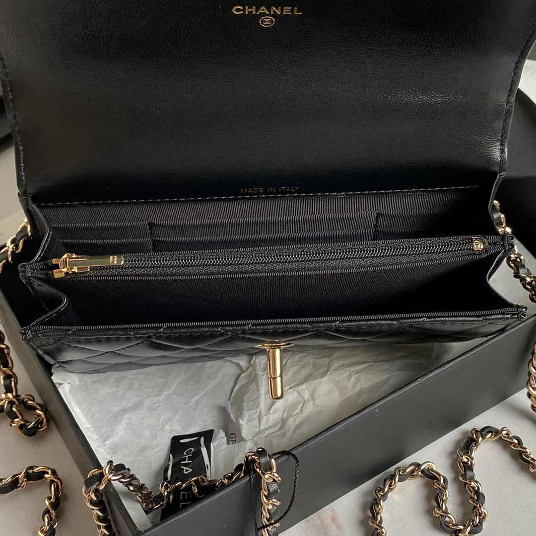 Chanel Clutch with Chain AP4044 Lambskin Black