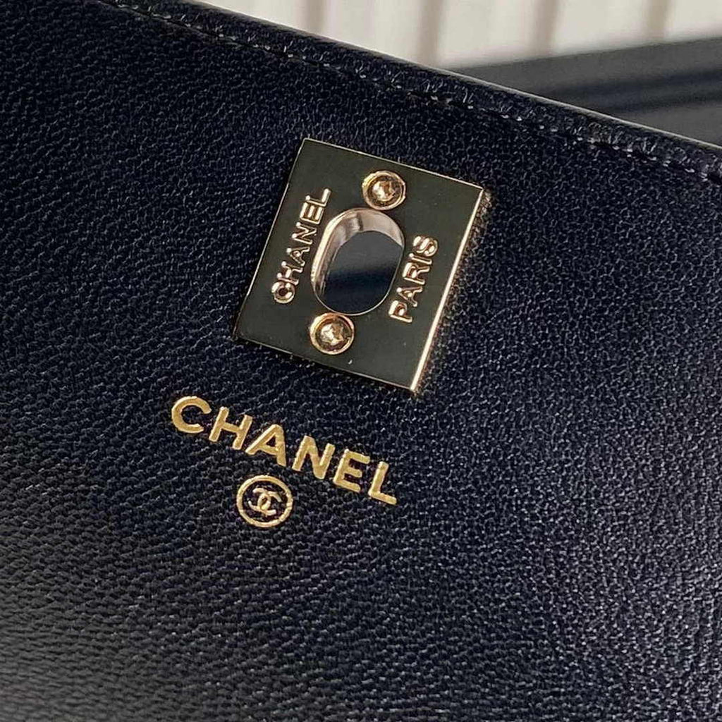 Chanel Clutch with Chain AP4044 Lambskin Black