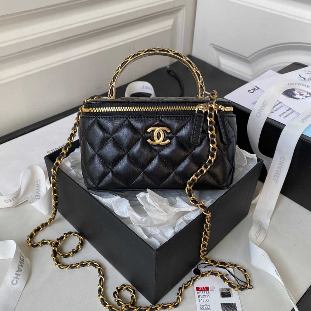 Chanel Clutch with chain black Lambskin AP3383