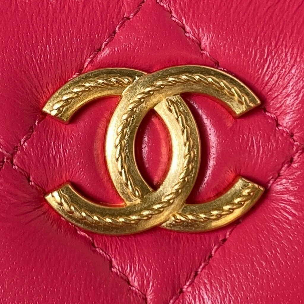 Chanel Clutch with chain Plum Lambskin AP3383