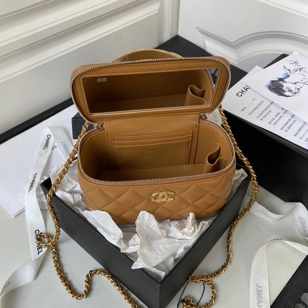 Chanel Clutch with chain Brown Lambskin AP3383