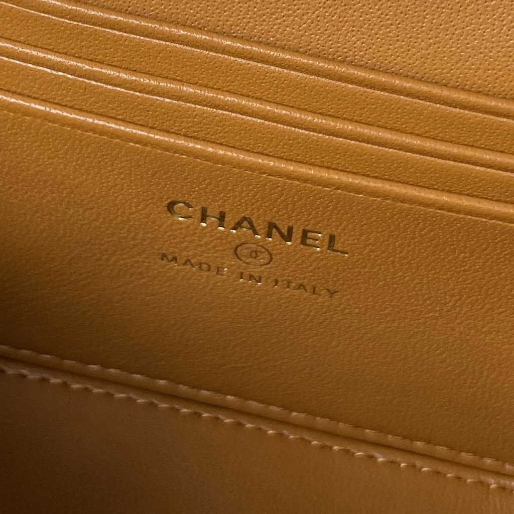 Chanel Clutch with chain Brown Lambskin AP3383