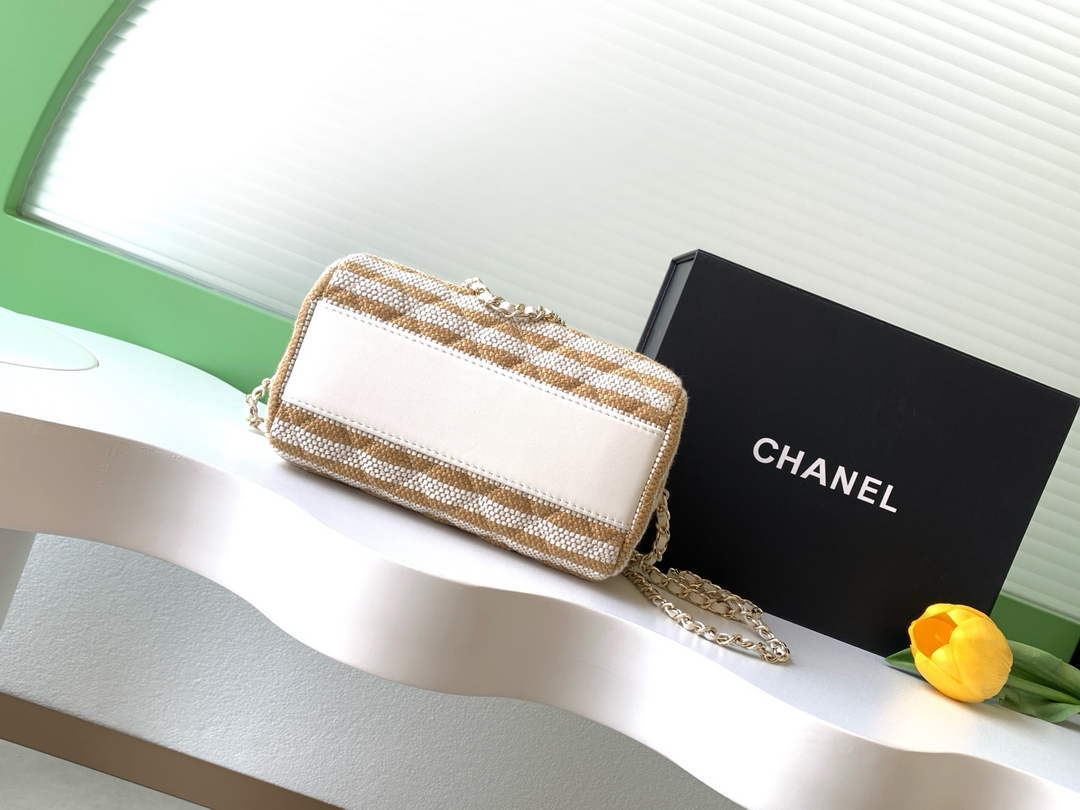Chanel Clutch with chain Printed fabric AP4986
