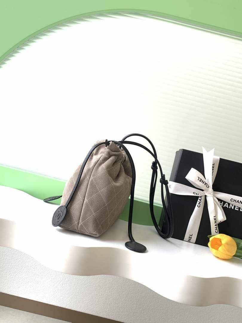 Chanel Clutch with leather strap, AP5227 Suede Calfskin gray
