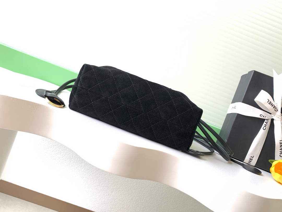 Chanel Clutch with leather strap, AP5227 Suede Calfskin black