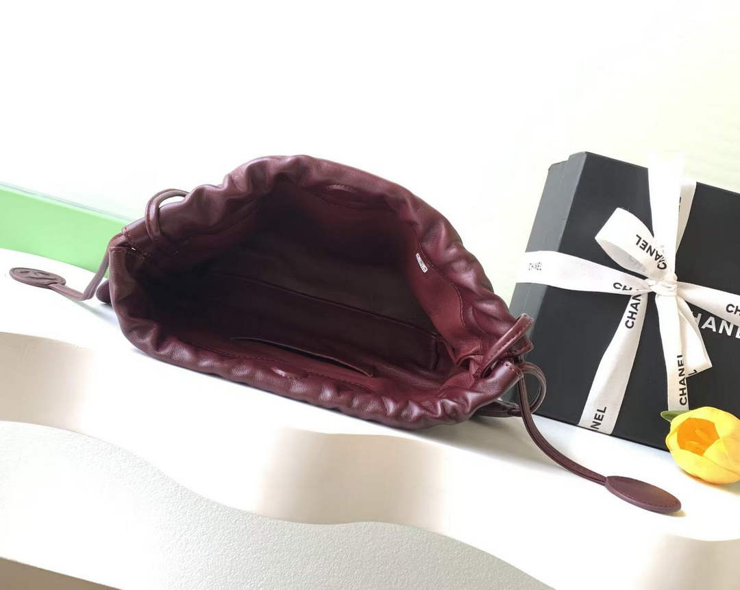 Chanel Clutch with leather strap, AP5228 Lambskin wine red
