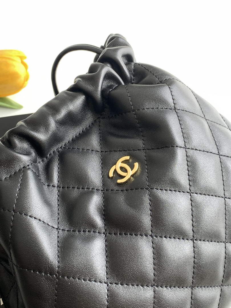 Chanel Clutch with leather strap, AP5228 Lambskin black