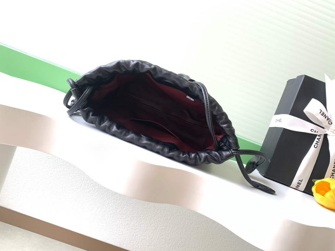 Chanel Clutch with leather strap, AP5228 Lambskin black