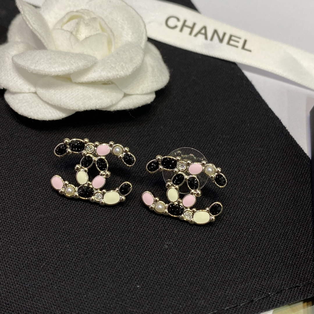 Chanel Coco Crush Earrings J32308