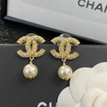 Chanel Coco Crush Earrings J32437