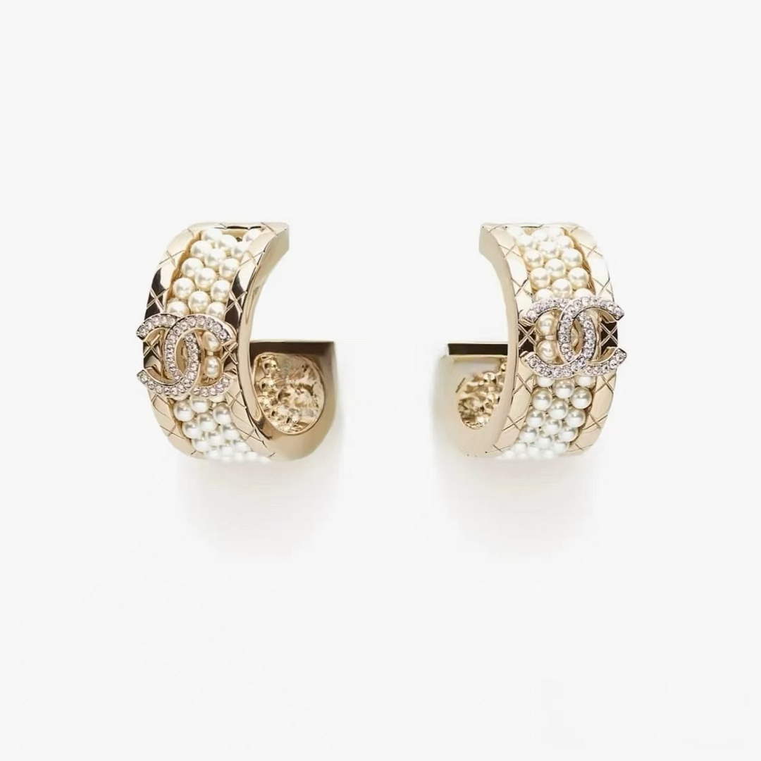 Chanel Coco Crush Earrings J32449