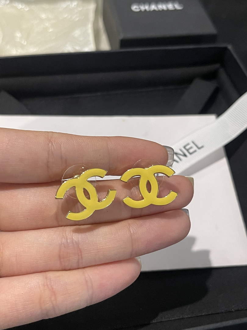 Chanel Coco Crush Earrings J32482