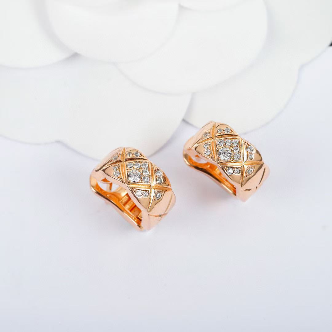 Chanel Coco Crush Earrings J32513