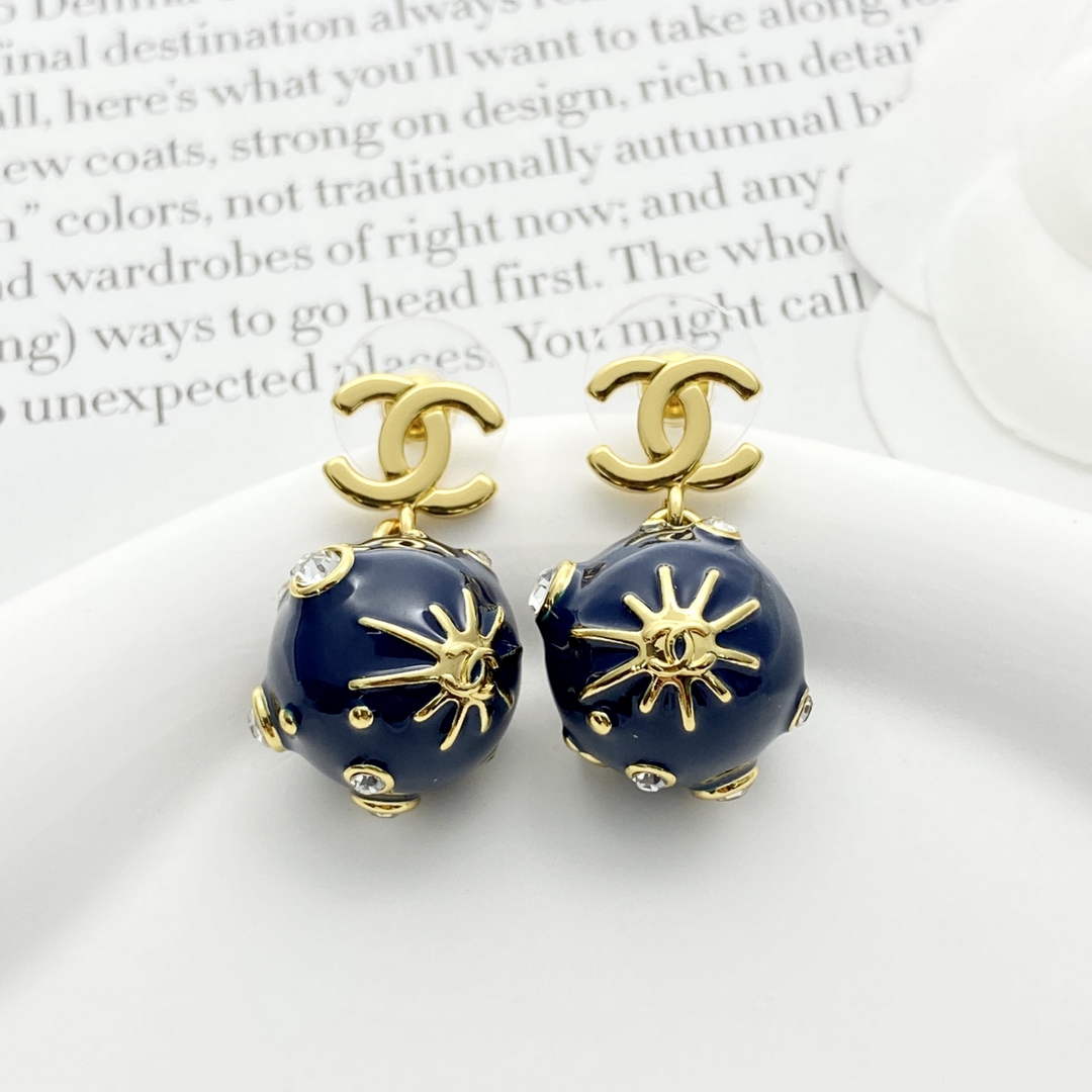Chanel Coco Crush Earrings J32517