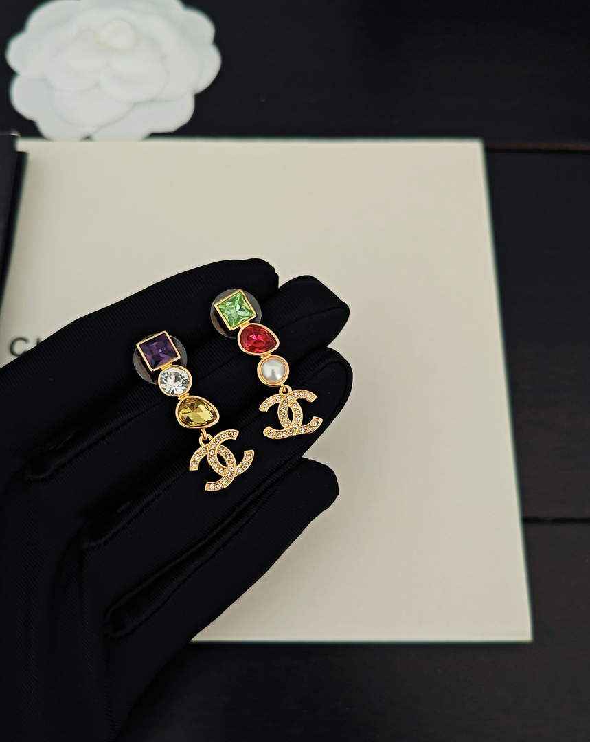 Chanel Coco Crush Earrings J32340