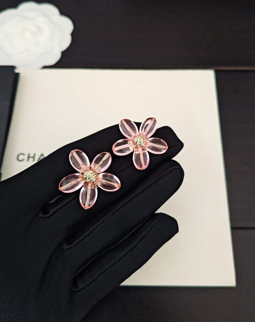 Chanel Coco Crush Earrings J32375