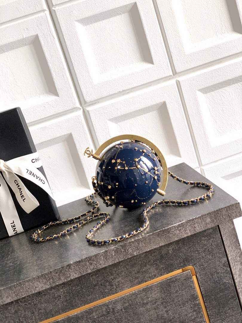 Chanel Evening bag Resin Strass Gold AS6272