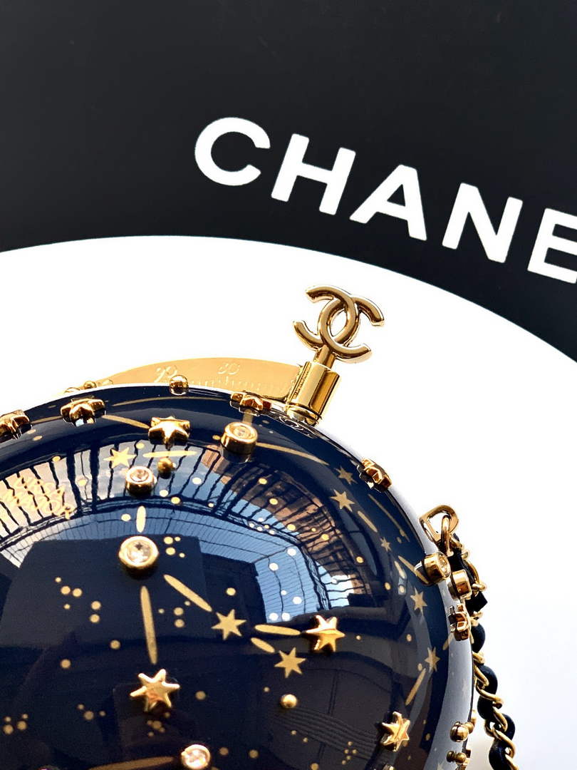 Chanel Evening bag Resin Strass Gold AS6272