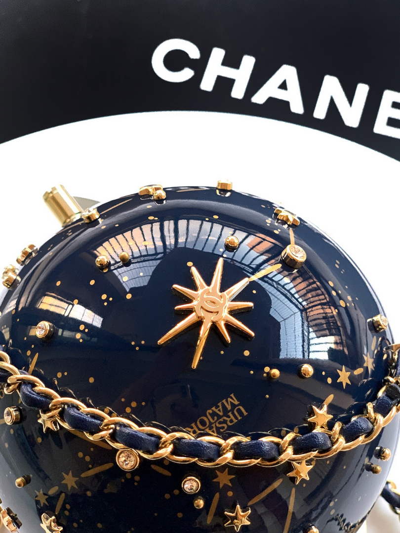 Chanel Evening bag Resin Strass Gold AS6272