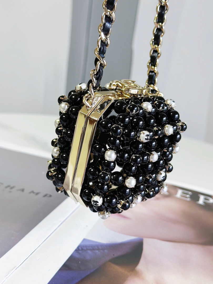 Chanel Evening Shoulder bag AS3769 pearl Black
