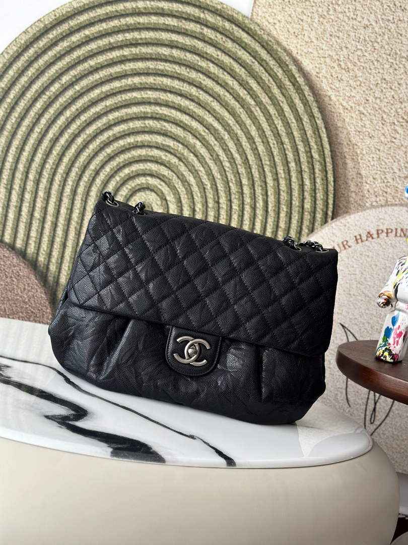 Chanel flap bag A2224, Grained calfskin black