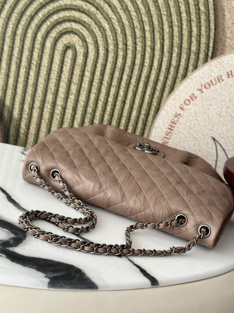 Chanel flap bag A2224, Grained calfskin apricot