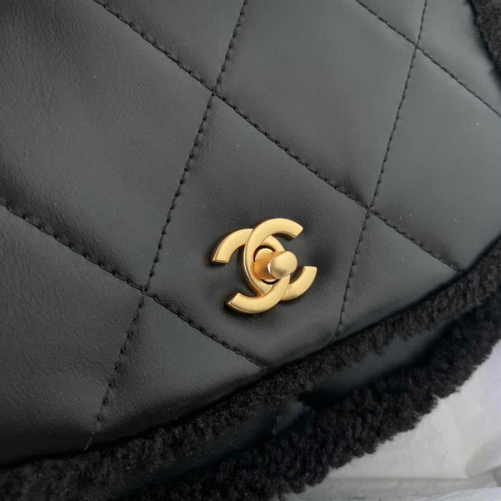 Chanel Flap bag A53557 Leather Black