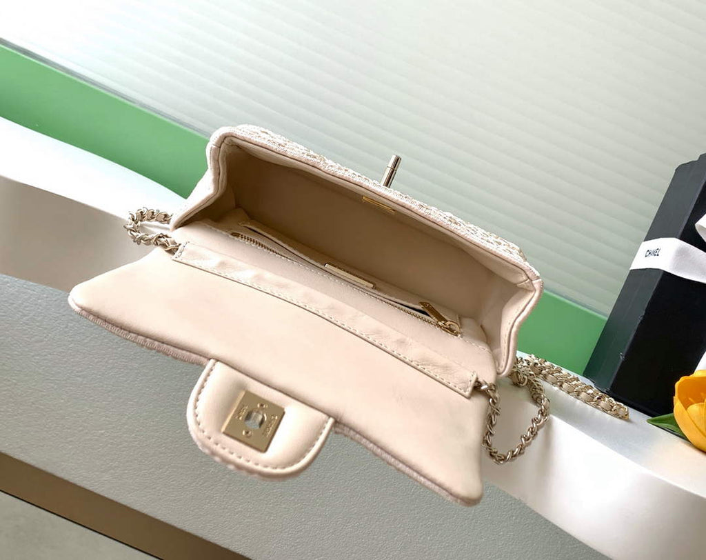 Chanel Flap bag, AS4561 Knit Beige