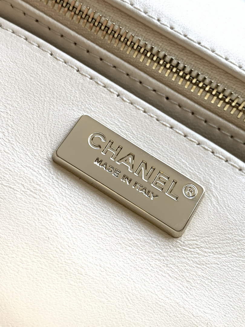 Chanel Flap bag, AS4561 Knit Beige