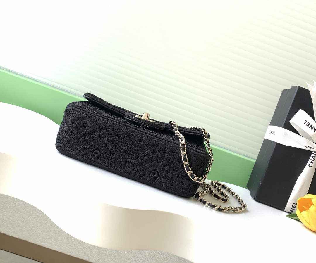 Chanel Flap bag, AS4561 Knit Black