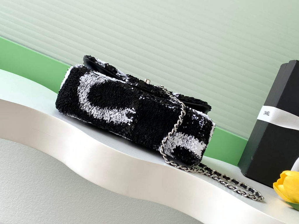 Chanel Flap bag, AS4561 Sequins, Black & White
