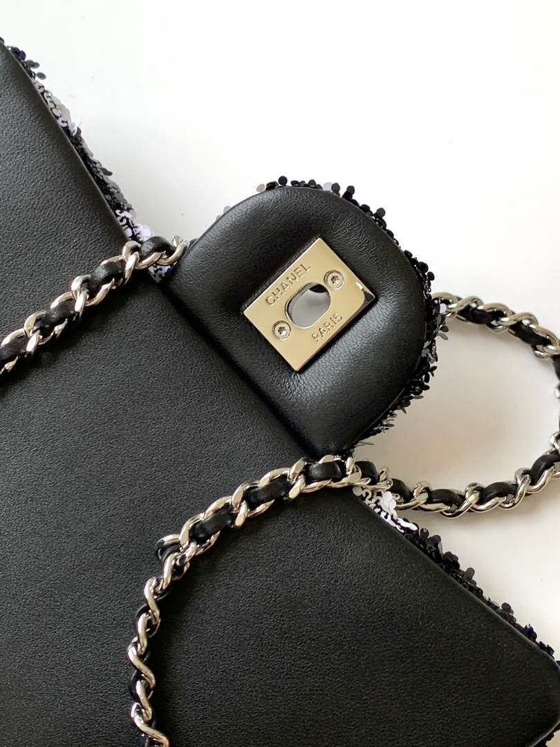 Chanel Flap bag, AS4561 Sequins, Black & White