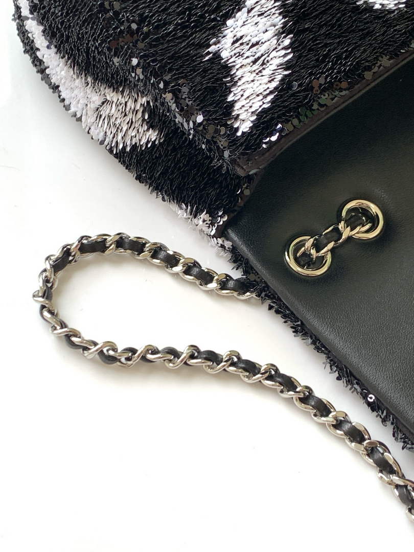 Chanel Flap bag, AS4561 Sequins, Black & White