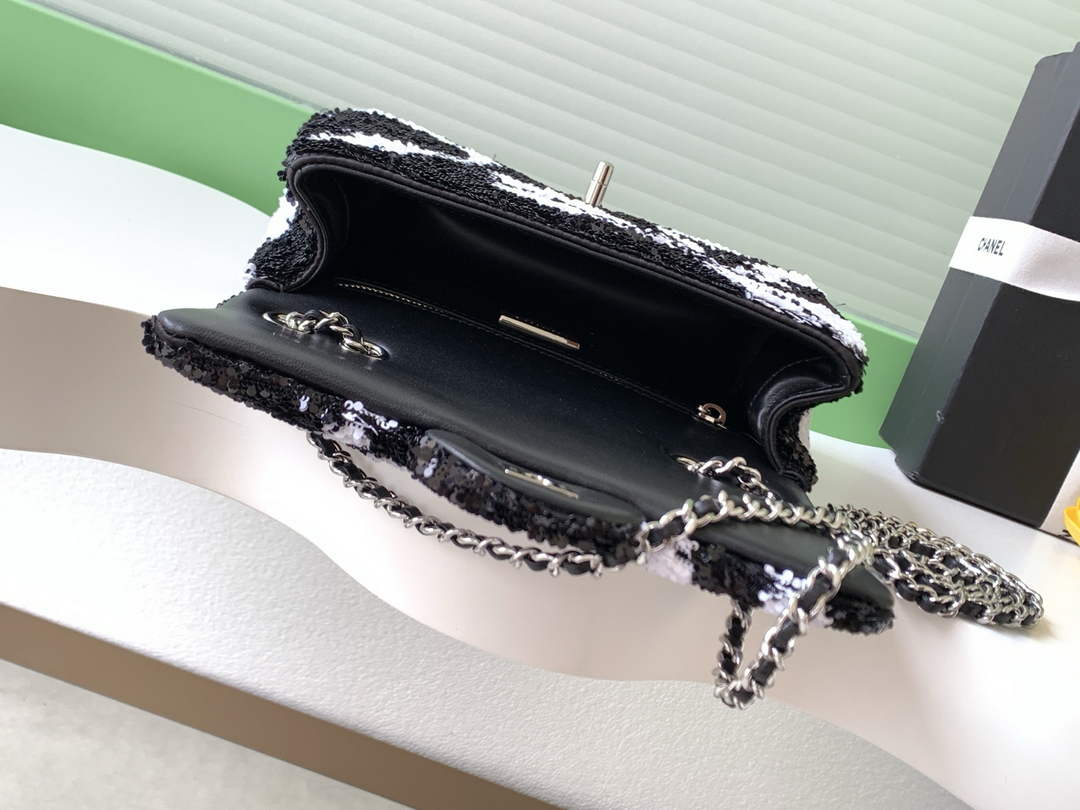 Chanel Flap bag, AS4561 Sequins, Black & White