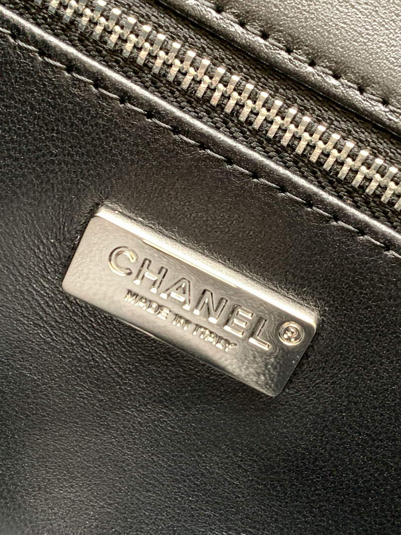 Chanel Flap bag, AS4561 Sequins, Black & White