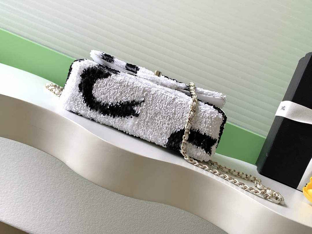 Chanel Flap bag, AS4561 Sequins, White & Black
