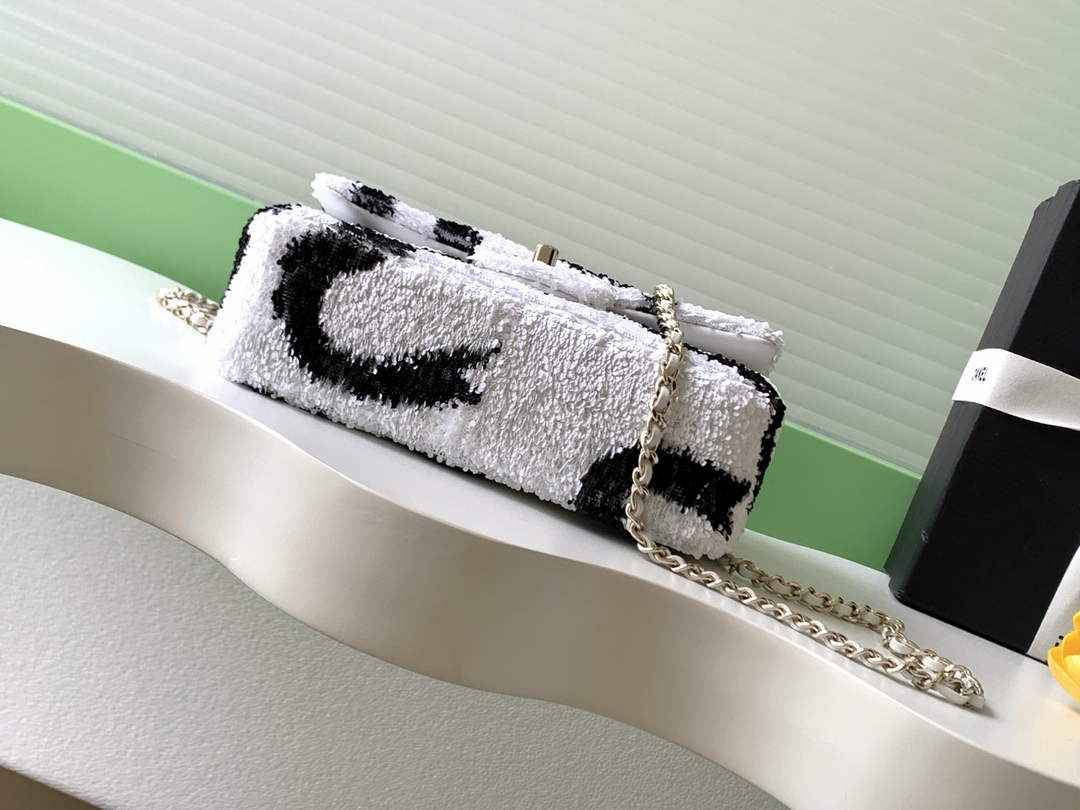 Chanel Flap bag, AS4561 Sequins, White & Black