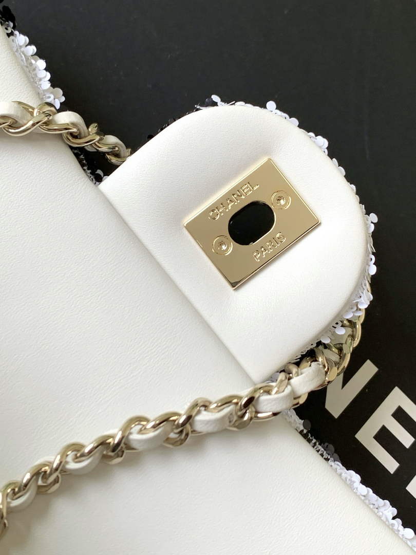 Chanel Flap bag, AS4561 Sequins, White & Black