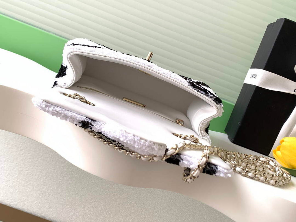 Chanel Flap bag, AS4561 Sequins, White & Black