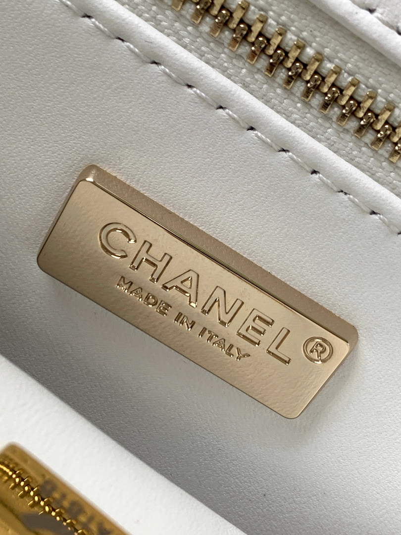 Chanel Flap bag, AS4561 Sequins, White & Black